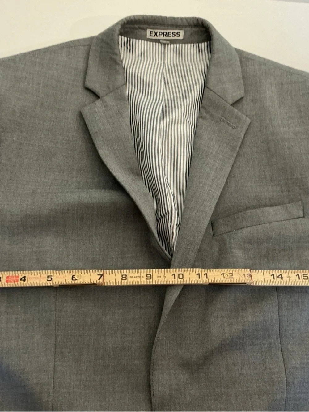 Express Men's Gray Two-Button Blazer - Picture 2 of 9